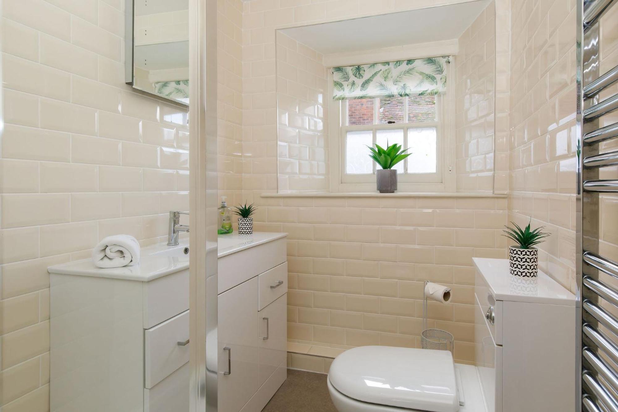 Canon Gate Apartment Chichester